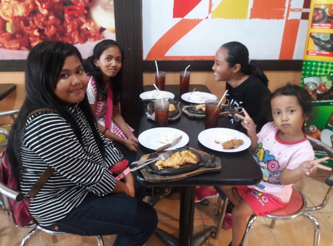 Savor Local Flavors at RM Widarasari, Cilacap